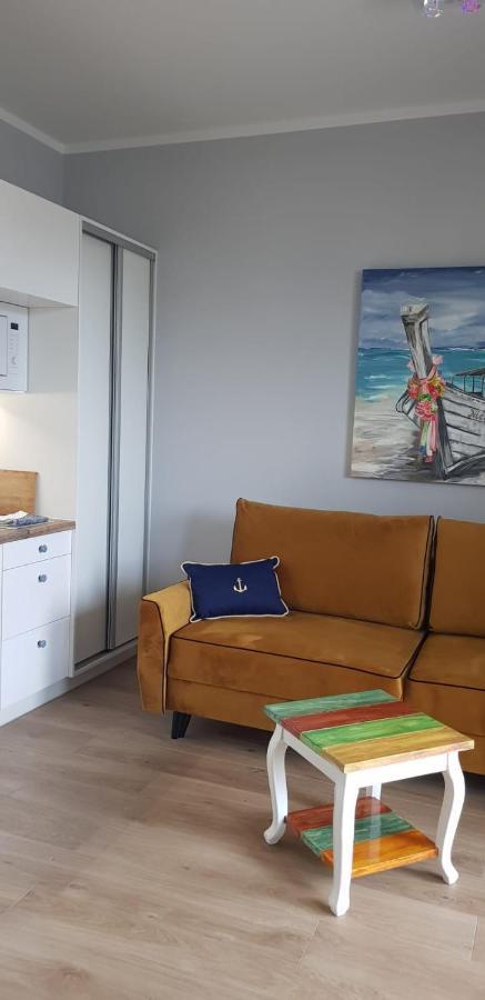 Uroczy Apartament Happy 01 Z Widokowym Tarasen Na Dachu - Tuz Przy Plazy !!! Niechorze Extérieur photo